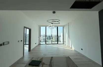 شقة - غرفة نوم - 1 حمام للايجار في اكسفورد جاردنز - ارجان - دبي شقة - غرفة نوم - 1 حمام للايجار في اكسفورد جاردنز - ارجان - دبي