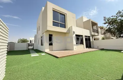 Townhouse - 4 Bedrooms - 4 Bathrooms for rent in Zahra Townhouses - Town Square - Dubai
