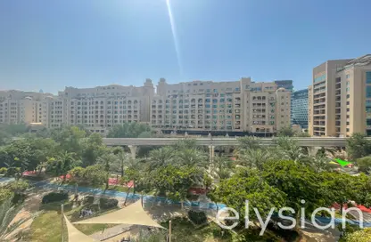 Outdoor Building image for: Apartment - 3 Bedrooms - 4 Bathrooms for rent in Al Habool - Shoreline Apartments - Palm Jumeirah - Dubai, Image 1
