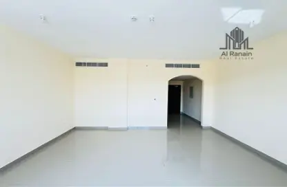 Empty Room image for: Apartment - 3 Bedrooms - 3 Bathrooms for rent in Shabhanat Al Khabisi - Al Khabisi - Al Ain, Image 1