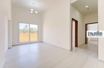 شقة - 2 غرف نوم - 2 حمامات للايجار في إس إس لوتاه ريزيدنس - قرية الجميرا سركل - دبي
