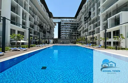 Apartment - Studio - 1 Bathroom for rent in Oasis 1 - Oasis Residences - Masdar City - Abu Dhabi