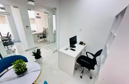 Office Space - Studio - 1 Bathroom for rent in Reem Residency - Al Karama - Dubai