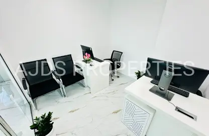 مكتب - استوديو - 1 حمام للايجار في فاطمه محمد احمد بن سليمان - الرفاعة - بر دبي - دبي مكتب - استوديو - 1 حمام للايجار في فاطمه محمد احمد بن سليمان - الرفاعة - بر دبي - دبي