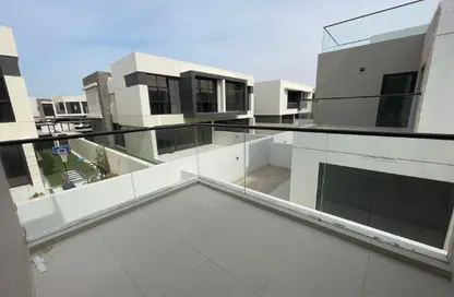 Villa - 5 Bedrooms - 4 Bathrooms for sale in Greenwoods - DAMAC Hills - Dubai