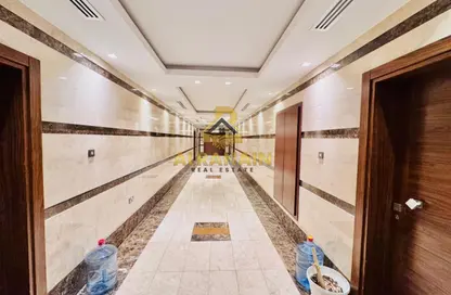شقة - 2 غرف نوم - 2 حمامات للايجار في الزعفران - الخبيصي - العين