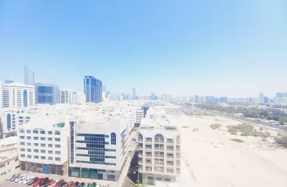 Apartment - 2 Bedrooms - 2 Bathrooms for rent in Al Heel Tower - Mubarak Bin Mohammed Street - Al Khalidiya - Abu Dhabi