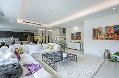 Living Room image for: Villa - 3 Bedrooms - 4 Bathrooms for sale in Al Sahab 1 - Al Sahab - Dubai Marina - Dubai, Image 1