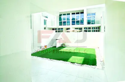 Townhouse - 3 Bedrooms - 3 Bathrooms for sale in Mimosa - Damac Hills 2 - Dubai
