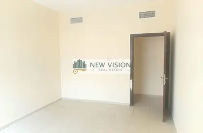 Apartment - 2 Bedrooms - 2 Bathrooms for rent in Al Qulaya'ah - Al Sharq - Sharjah