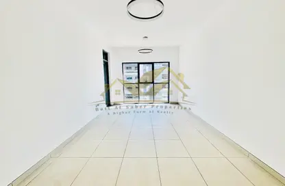 Apartment - 1 Bedroom - 2 Bathrooms for rent in Jumeirah Garden City - Al Satwa - Dubai