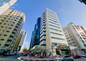 صورة لـ التصميم الخارجي للمبنى في مركز ياس للأعمال