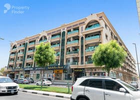 صورة لـ التصميم الخارجي للمبنى في مركز الكرامة