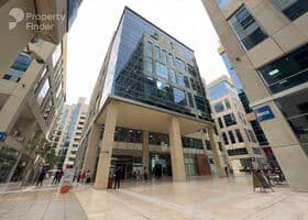 صورة لـ التصميم الخارجي للمبنى في باي سكوير مبني رقم 7