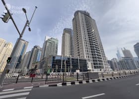 صورة لـ التصميم الخارجي للمبنى في رصيف المارينا 2