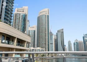 صورة لـ التصميم الخارجي للمبنى في برج فيرفيلد