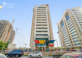 صورة لـ التصميم الخارجي للمبنى في أوليمبك بارك 4
