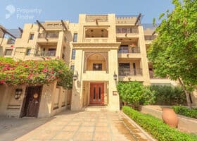 صورة لـ التصميم الخارجي للمبنى في زعفران 2