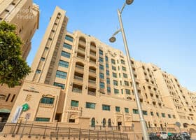 صورة لـ التصميم الخارجي للمبنى في الميل الذهبي 2