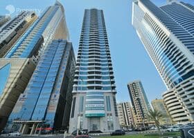 صورة لـ التصميم الخارجي للمبنى في البرج الأزرق