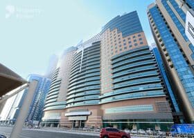 صورة لـ التصميم الخارجي للمبنى في كريسنت 2