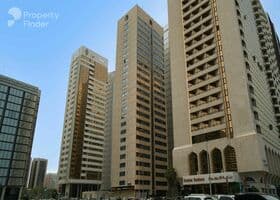 صورة لـ التصميم الخارجي للمبنى في برج جالاكسي