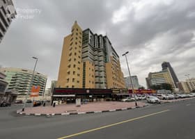 صورة لـ التصميم الخارجي للمبنى في بناية منازل حصة