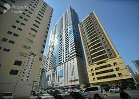 صورة لـ التصميم الخارجي للمبنى في 2 زاخر تاور