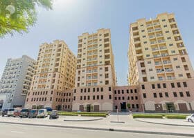 صورة لـ التصميم الخارجي للمبنى في بناية جمال