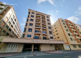 صورة لـ التصميم الخارجي للمبنى في سيتي هاوس 1